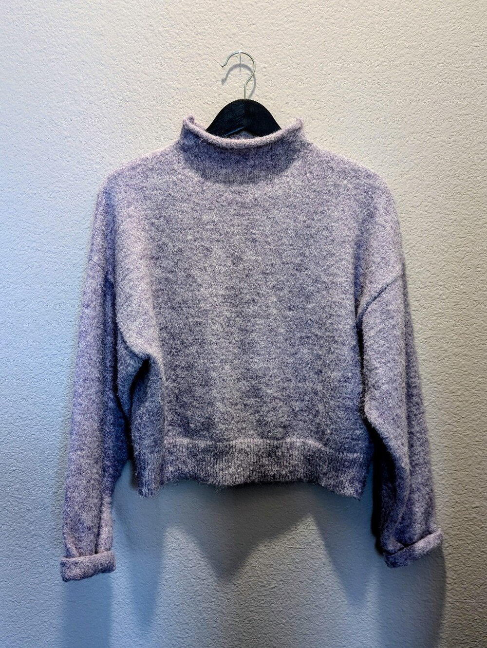 Line and Dot Lavender Purple Boxy Mock Neck Sweater | Medium